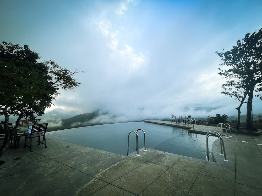Haze and Kites Resort Munnar - last minute hotel in Munnar