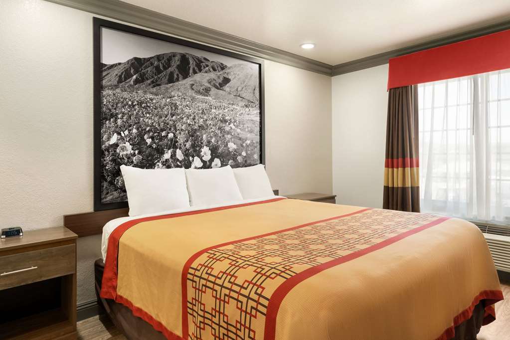 Super 8 by Wyndham Santa Clarita Valencia - photo 20