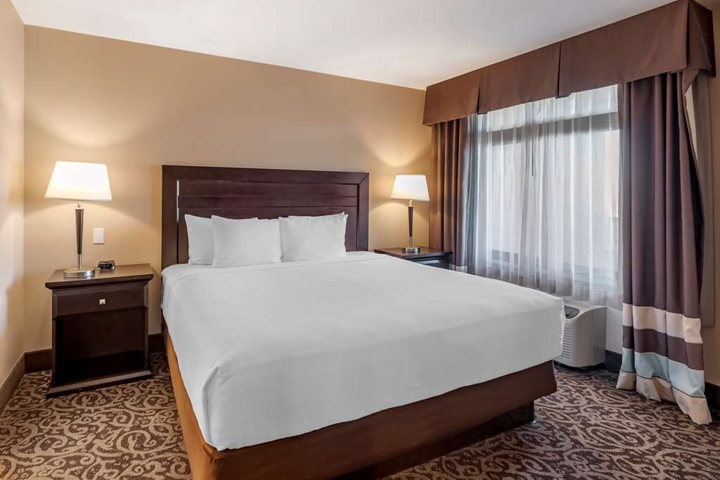Best Western Plus Las Vegas South Henderson - photo 10