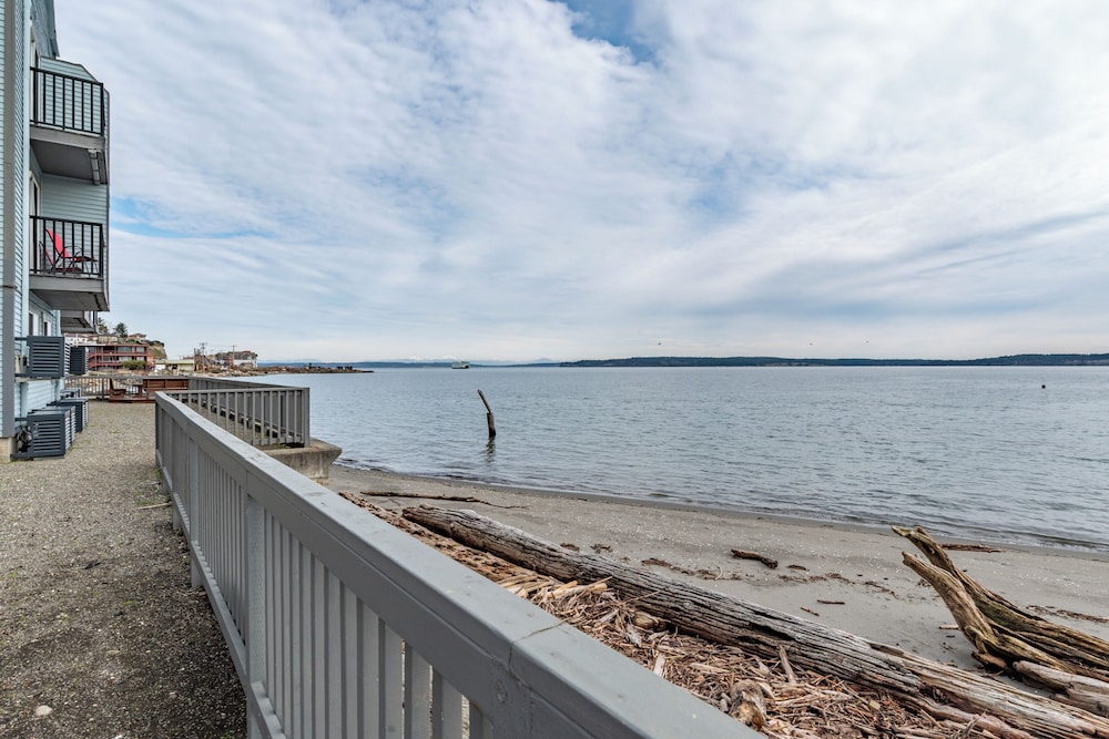 Water Front Inn - photo 44
