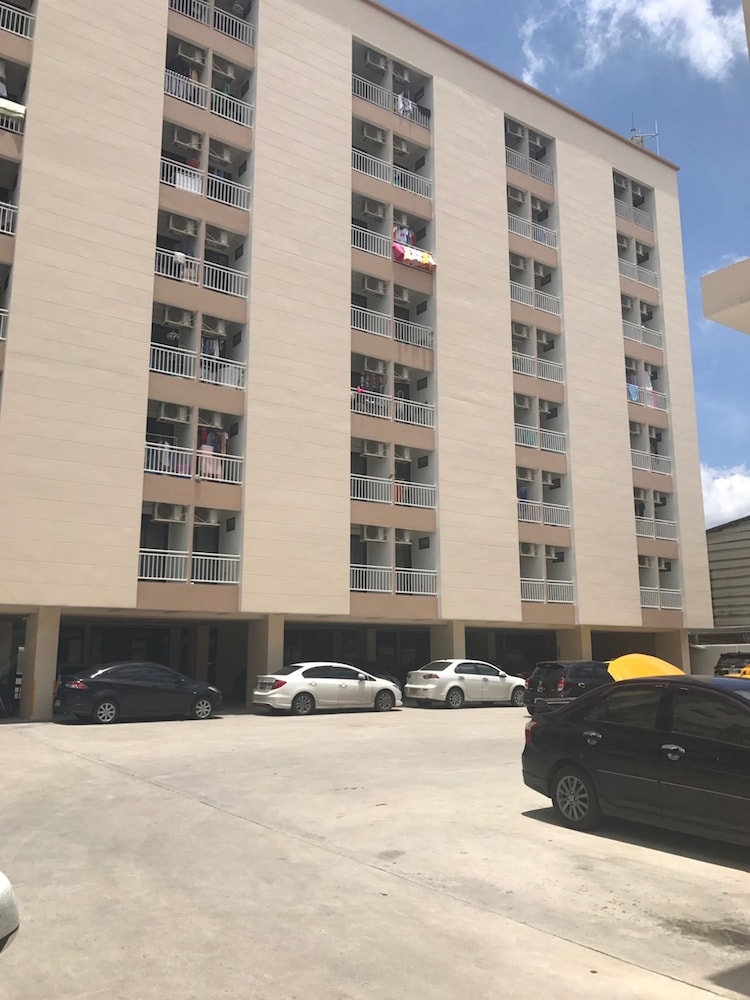 Nonriver Place in Mueang Nonthaburi, Thailand