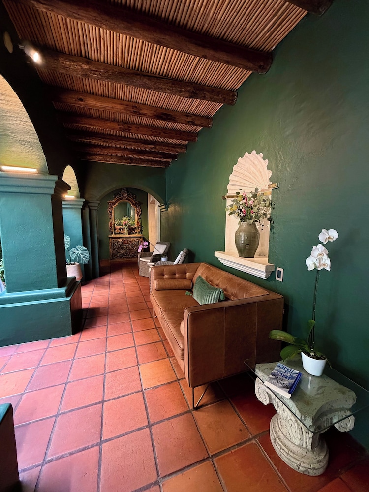 Ébano by PB in Oaxaca, Mexico