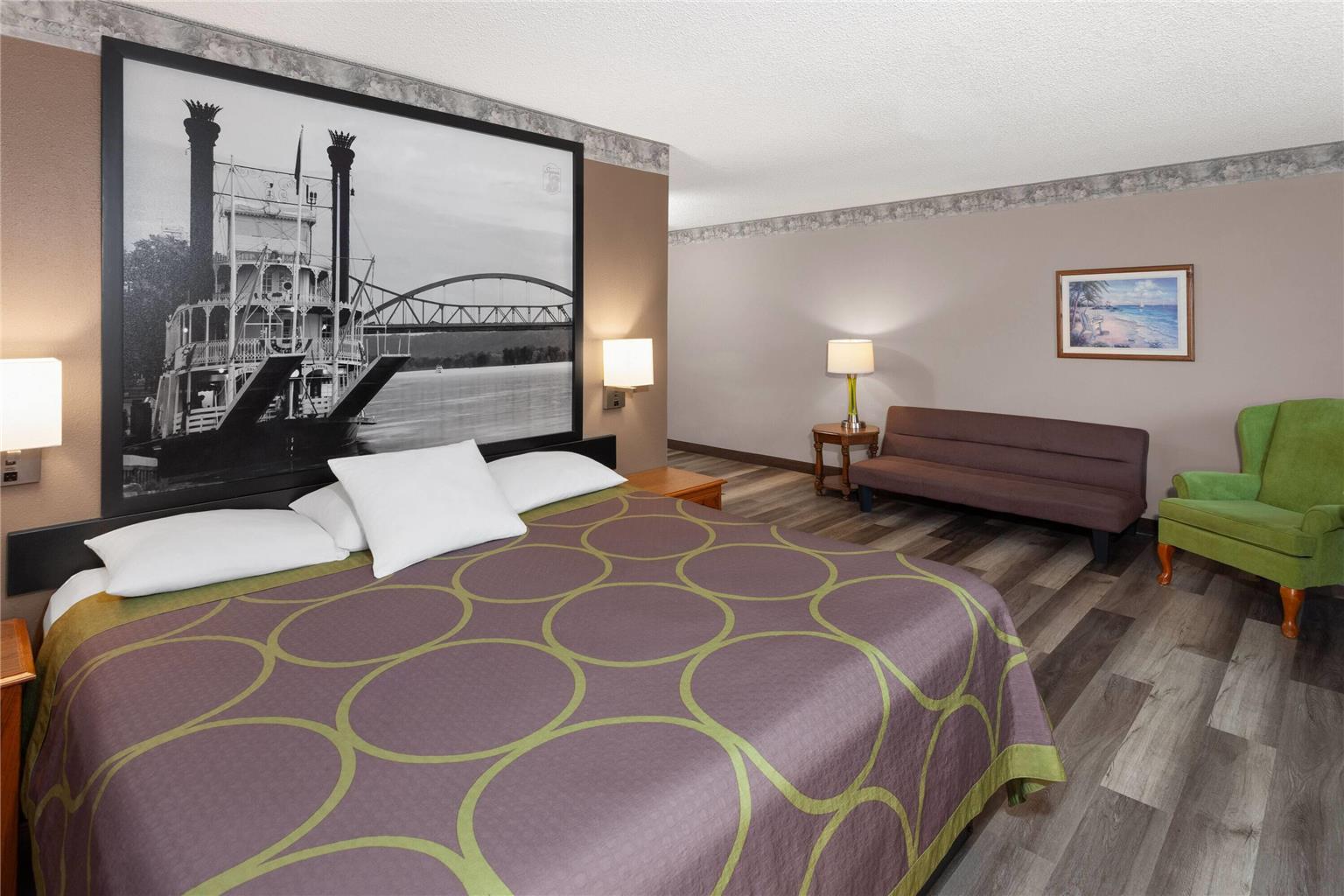 Super 8 by Wyndham Green Bay Near Stadium - photo 26