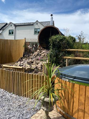 Private Lodge with Spa and Sauna — 4-Star Luxury Hotel in Shrewsbury, United Kingdom