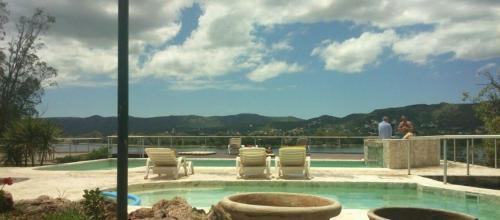 Lacasonavistalago — 4-Star Luxury Hotel in Villa Carlos Paz, Argentina