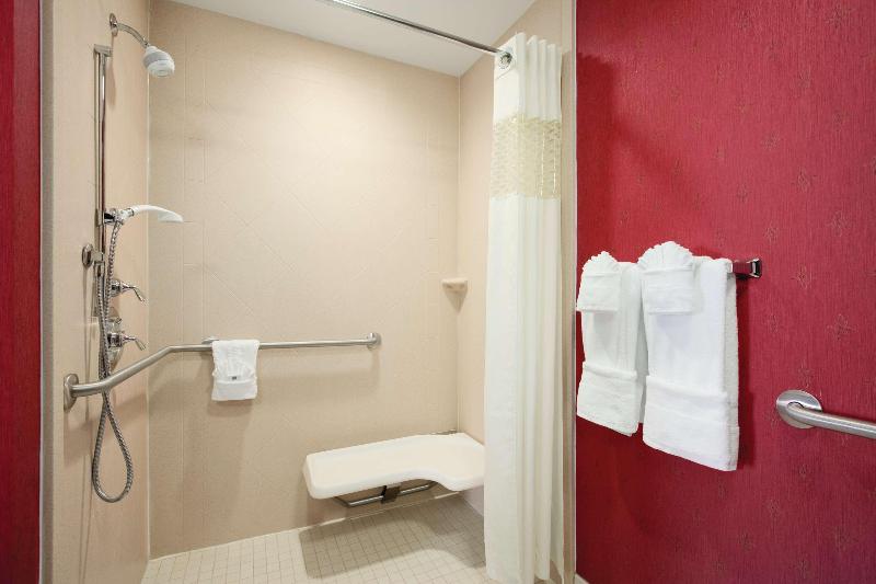 Hampton Inn & Suites Millington - photo 33