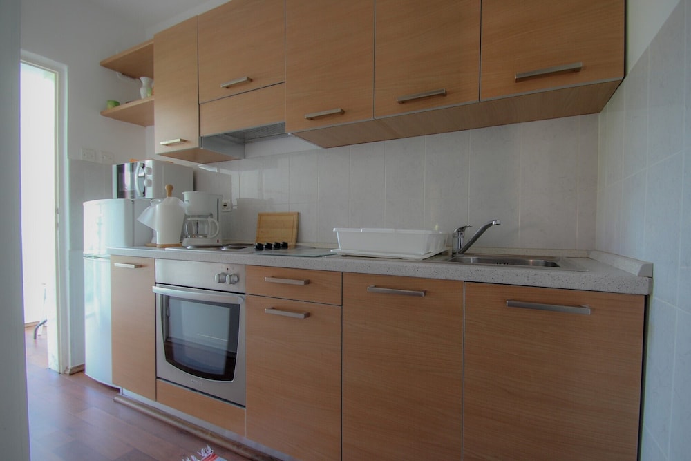 Karpinjan — Novigrad — photo 3