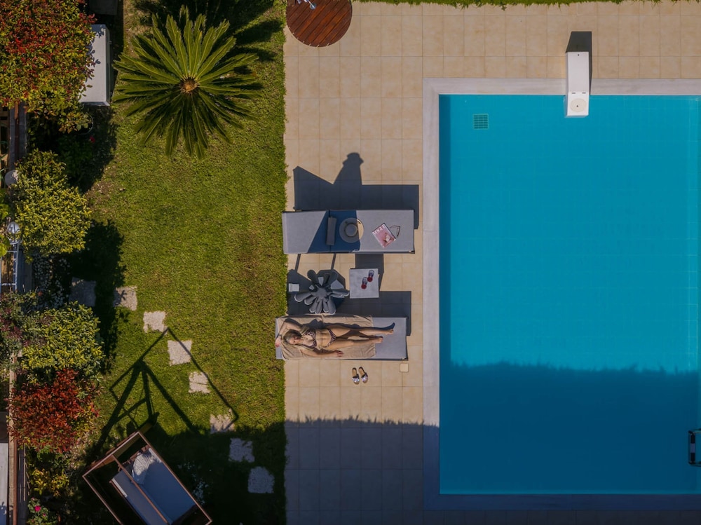 Villa Elena Beach With Private Heated Pool — 4-Star Luxury Hotel in Rethymno, Greece