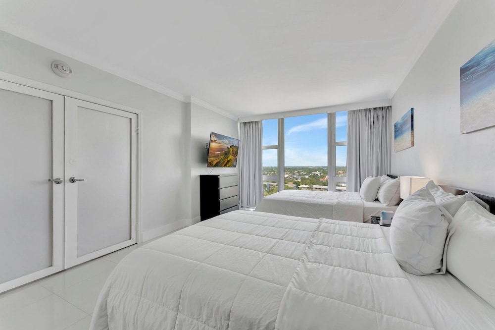 Ocean Manor Beach Hotel - photo 36