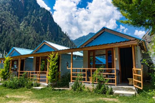 Kasolview Homestay and Peace Inn Cafe — 5-Star Luxury Hotel in Kulu, India