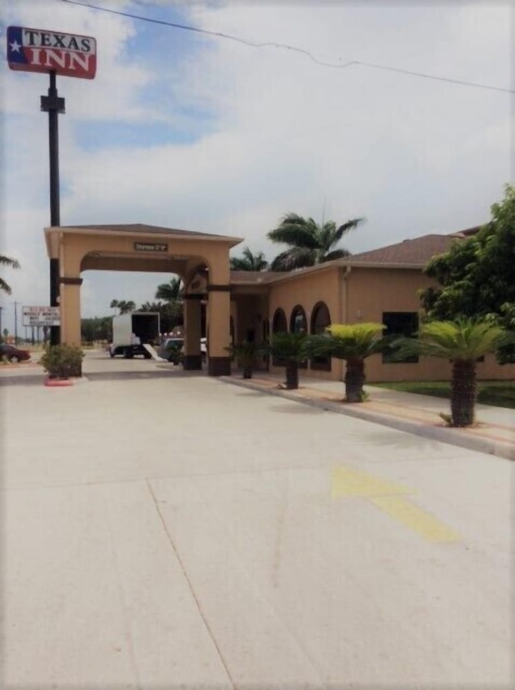 Texas Inn Weslaco - photo 63