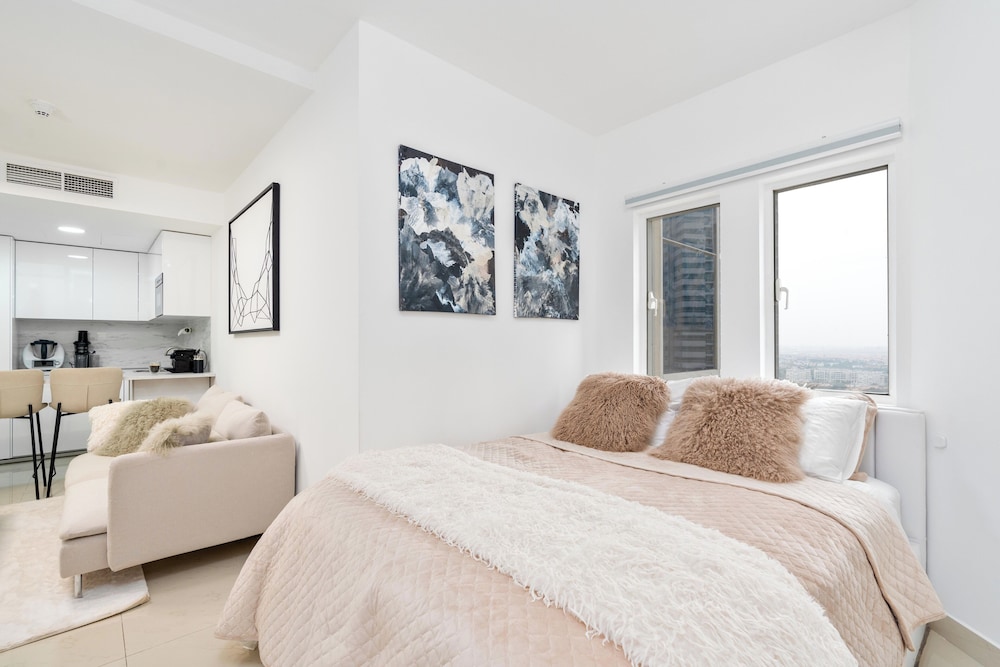 Samaya Holiday Homes Luxury Studio — 4-Star Luxury Hotel in Dubai, United Arab Emirates