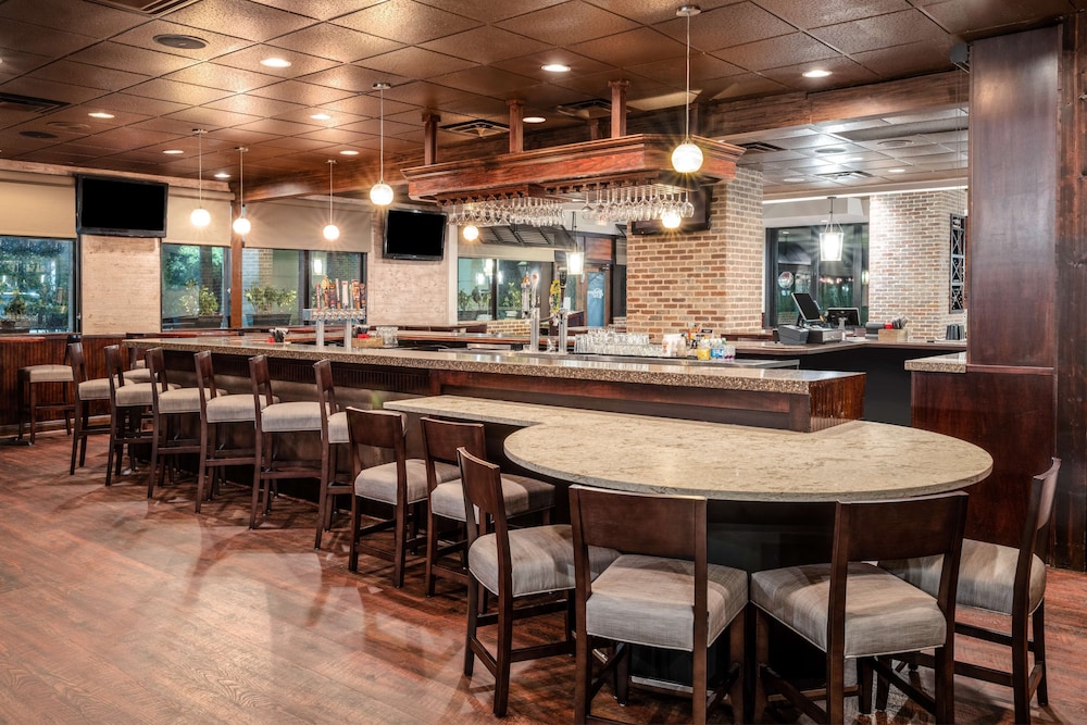 Hilton Garden Inn Jacksonville Ponte Vedra Sawgrass - photo 52