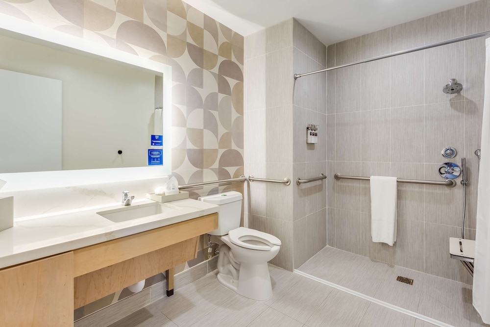 SERENA Hotel Aventura Miami Tapestry Collection by Hilton - photo 45