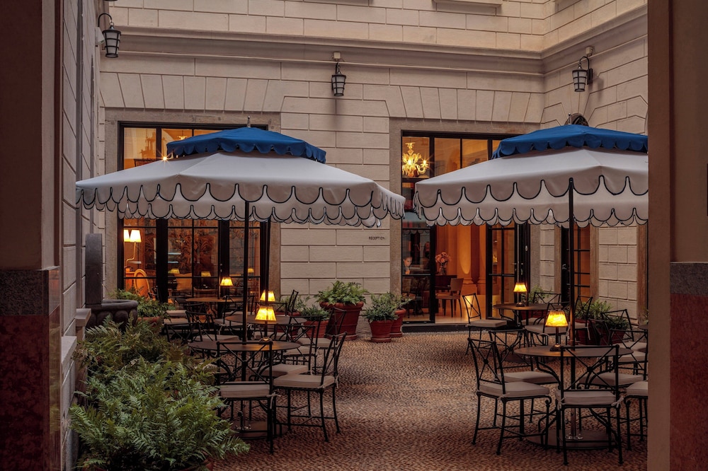Rocco Forte House Via Manzoni Milan — 5-Star Luxury Hotel in Milan, Italy