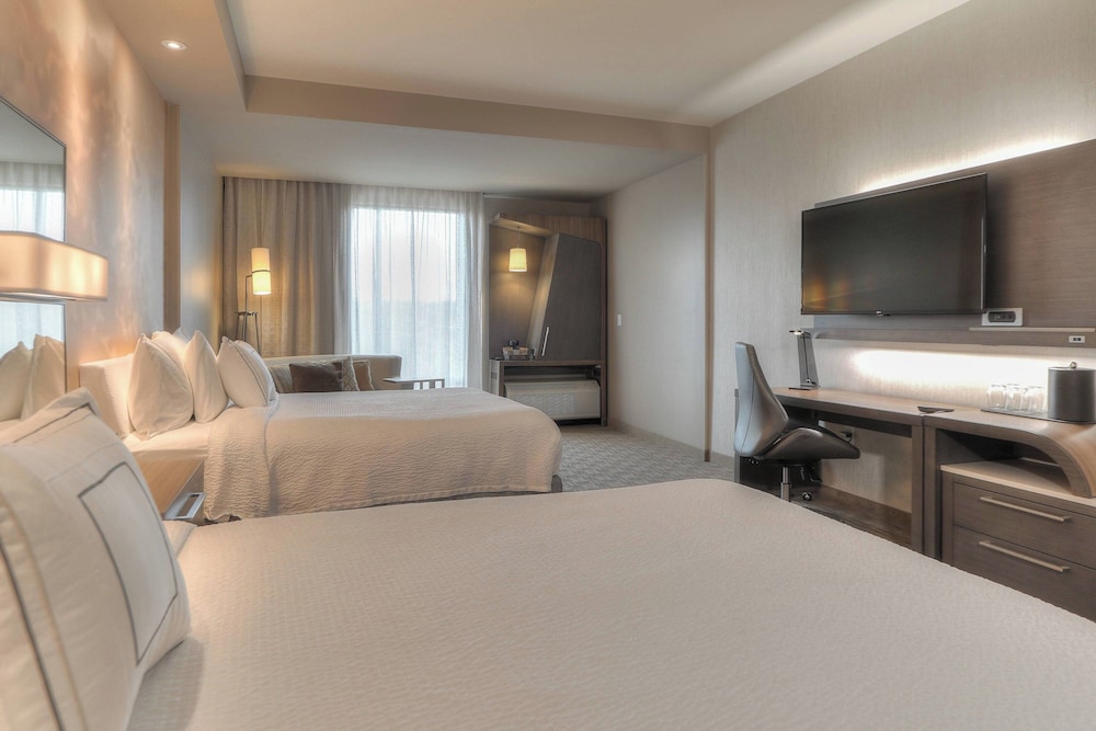 Courtyard by Marriott Pigeon Forge - photo 33