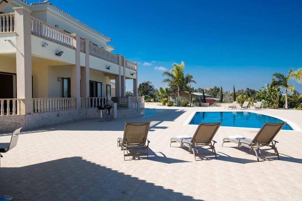 Villa Protaras Deluxe Fabulous And Luxurious 7bdr Villa Close To Fig Tree