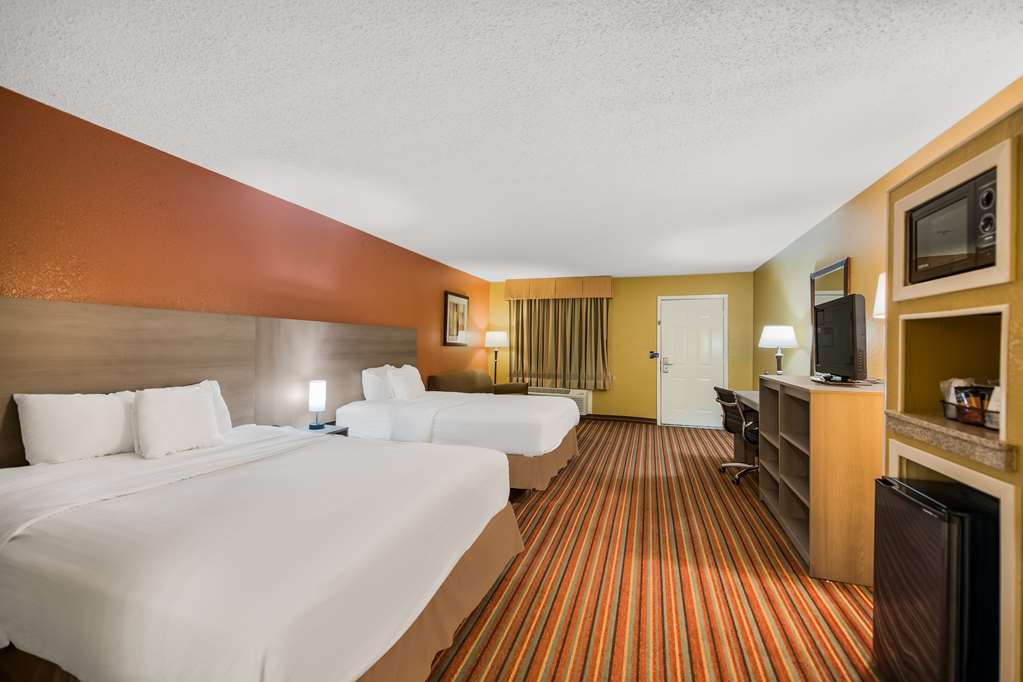 SureStay Hotel by Best Western Mt Pleasant - photo 3