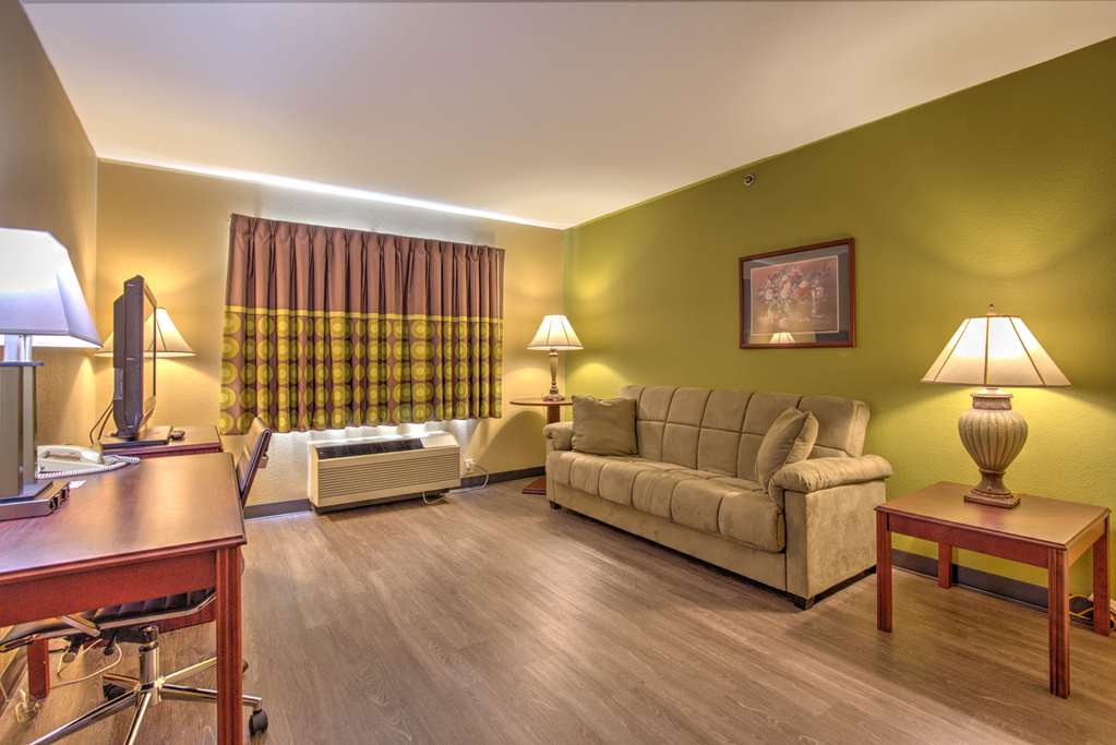 Super 8 by Wyndham Waterloo - photo 16