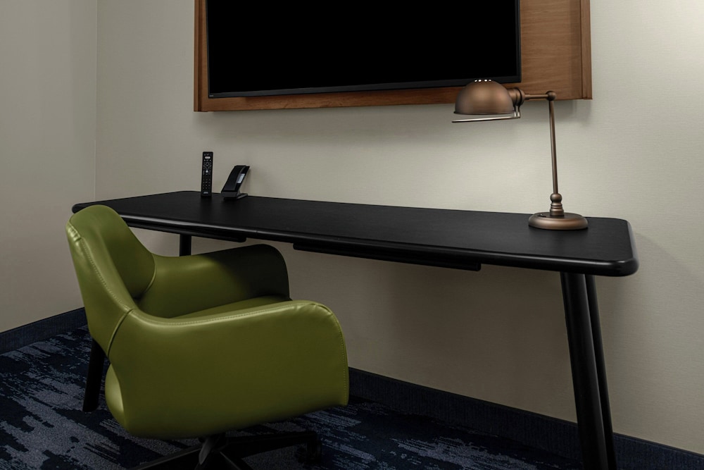 Fairfield by Marriott Inn & Suites Winters Davis - photo 13