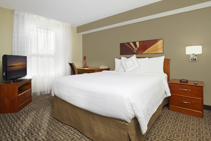 TownePlace Suites by Marriott Newark Silicon Valley - photo 3
