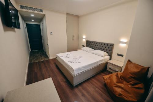 Rumi Hotel