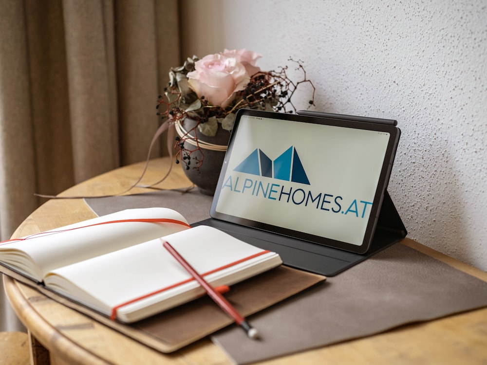Alpine Homes Hopfgarten Zentrum — 4-Star Luxury Hotel in Hopfgarten Im Brixental, Austria