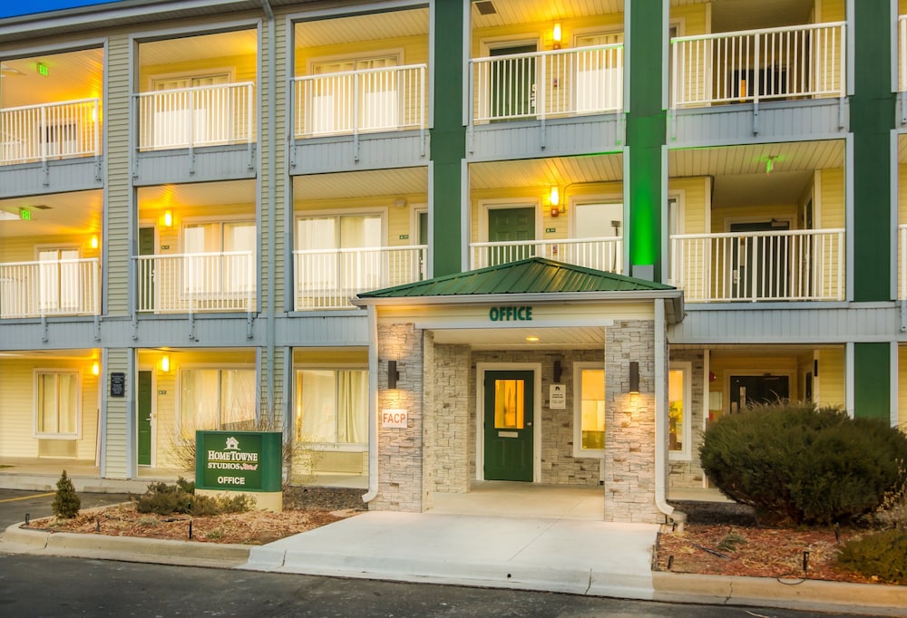 HomeTowne Studios Denver Glendale Cherry Creek - photo 13