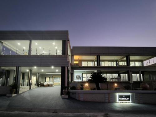 Waterfront Boutique Hotel Vanderkloof in Kimberley, South Africa