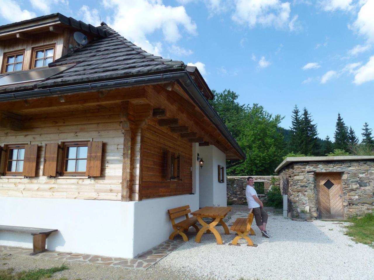 Almhütte Schwaig - carbon neutral hotel in Eberstein