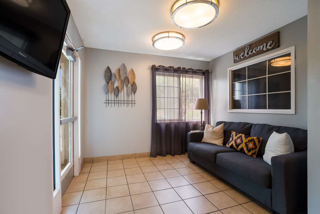 Sonesta Simply Suites Des Moines - photo 3