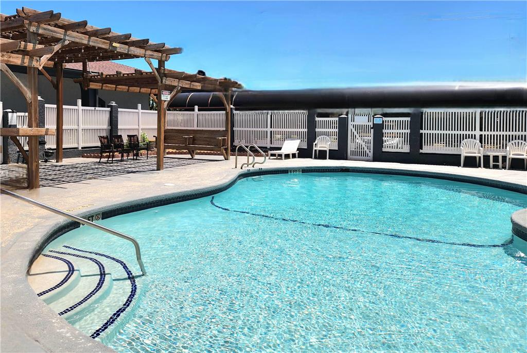 Days Inn by Wyndham Portland Corpus Christi - photo 6
