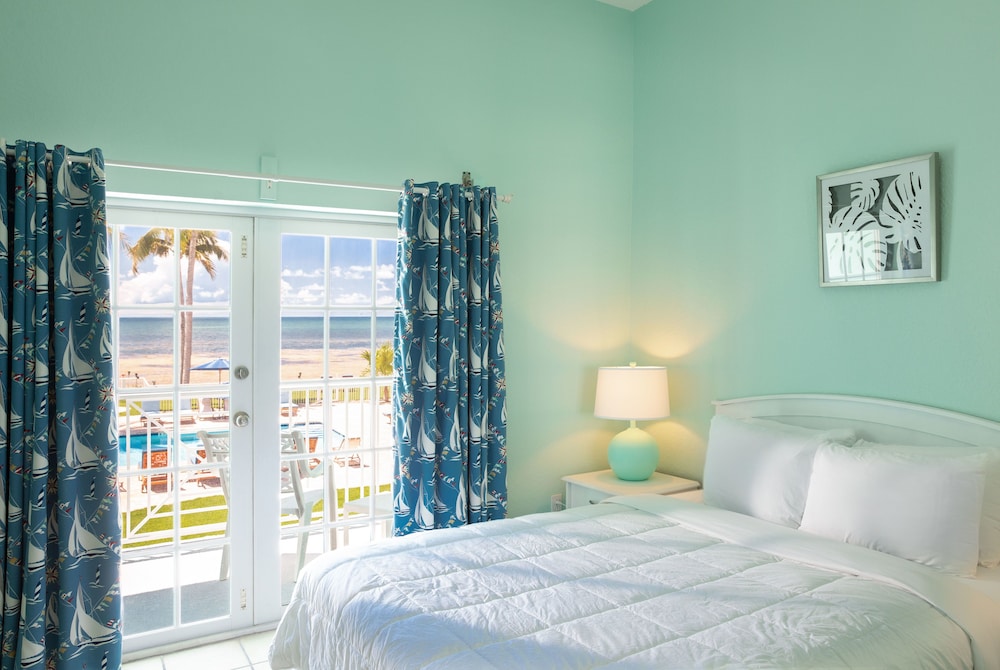 Grassy Flats Resort & Beach Club - photo 4