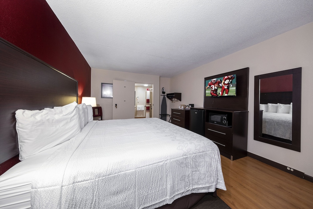 Red Roof Inn PLUS Huntsville Madison - photo 14