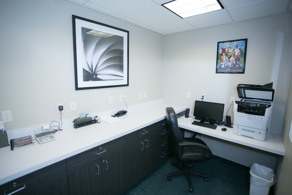Candlewood Suites Fargo N. Dakota State University by IHG - photo 52