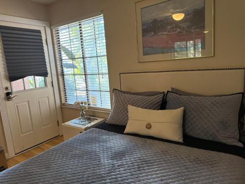 The Monet One bedroom with a private entrance shared bathroom