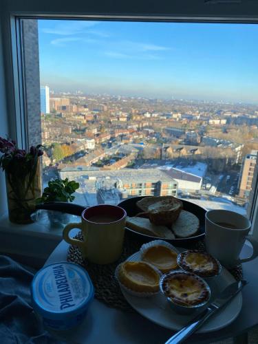 Cozy Flat with Stunning Views — 4-Star Luxury Hotel in London, United Kingdom