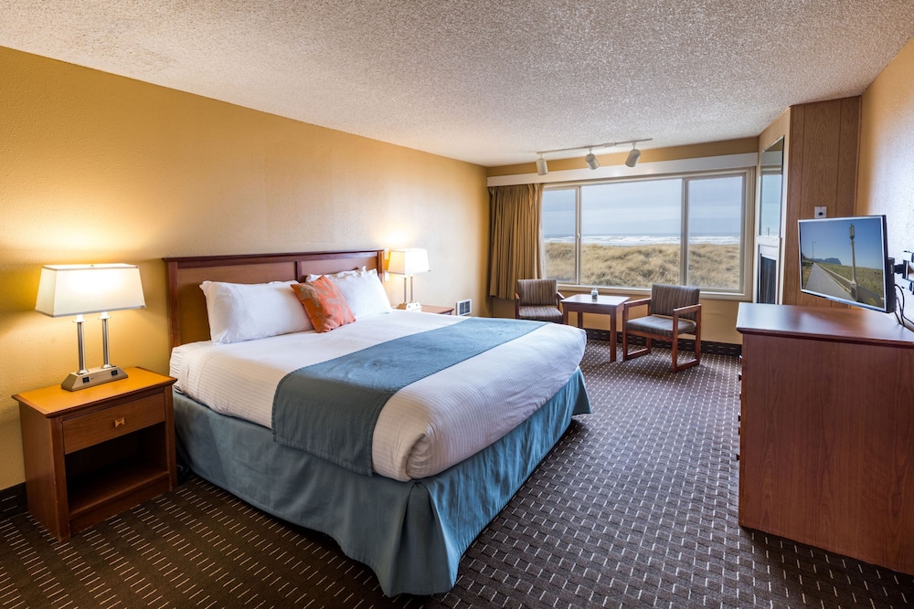Ebb Tide Oceanfront Inn - photo 34
