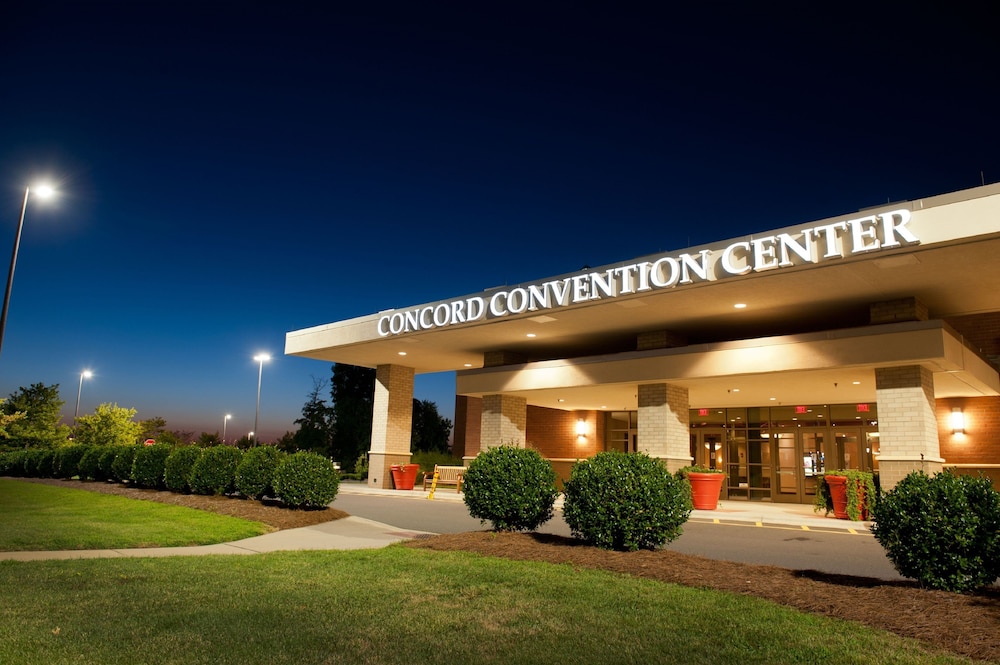 Embassy Suites by Hilton Charlotte Concord Golf Resort & Spa - photo 97