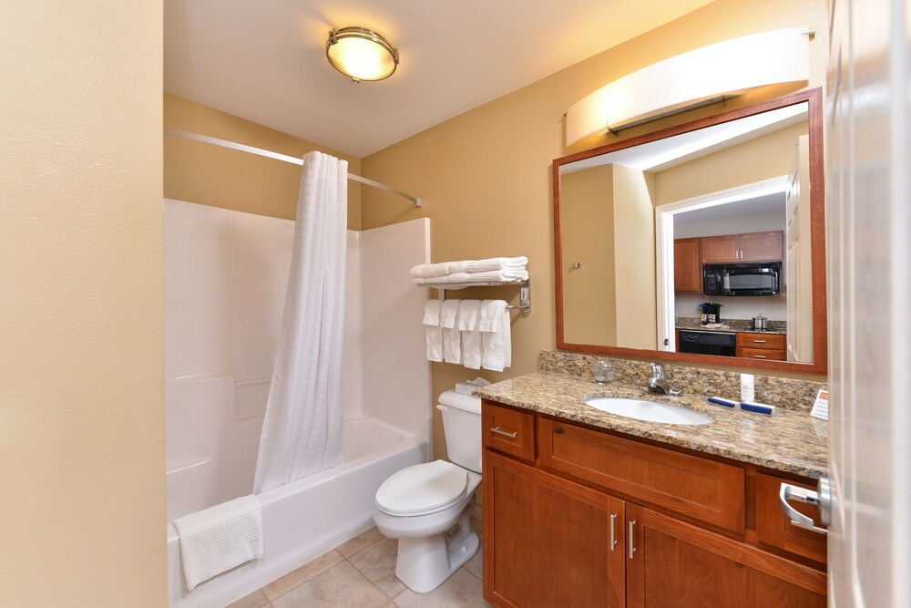 Candlewood Suites Williston by IHG - photo 24