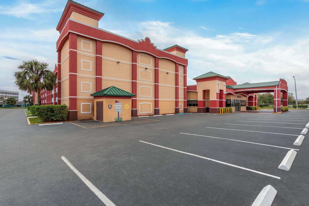 Baymont by Wyndham Orlando North Millenia - featured photo