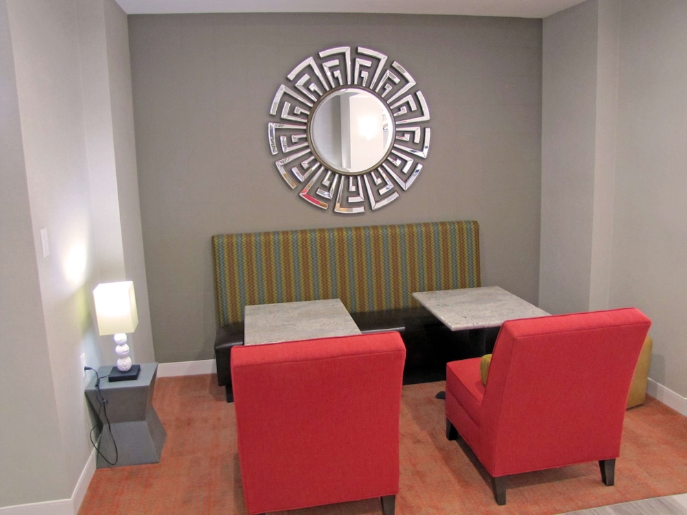 Hampton Inn McPherson - photo 5