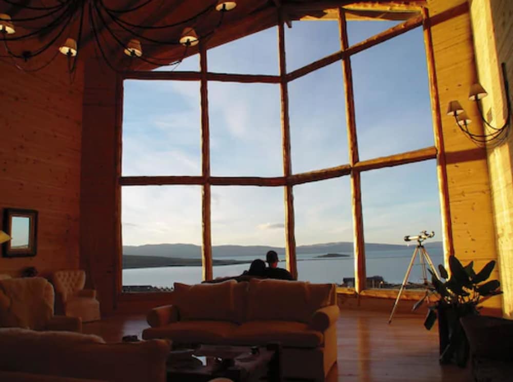 Blanca Patagonia Hostería Boutique y Cabañas — 4-Star Luxury Hotel in El Calafate, Argentina