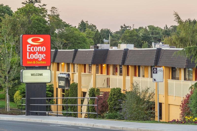 Econo Lodge Inn & Suites Victoria in Victoria, Canada