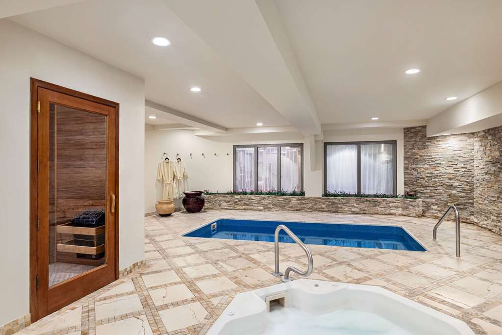 Viana Hotel and Spa Trademark Collection by Wyndham - photo 8