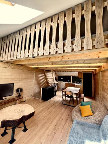 L'ostal - carbon neutral hotel in Unknown City