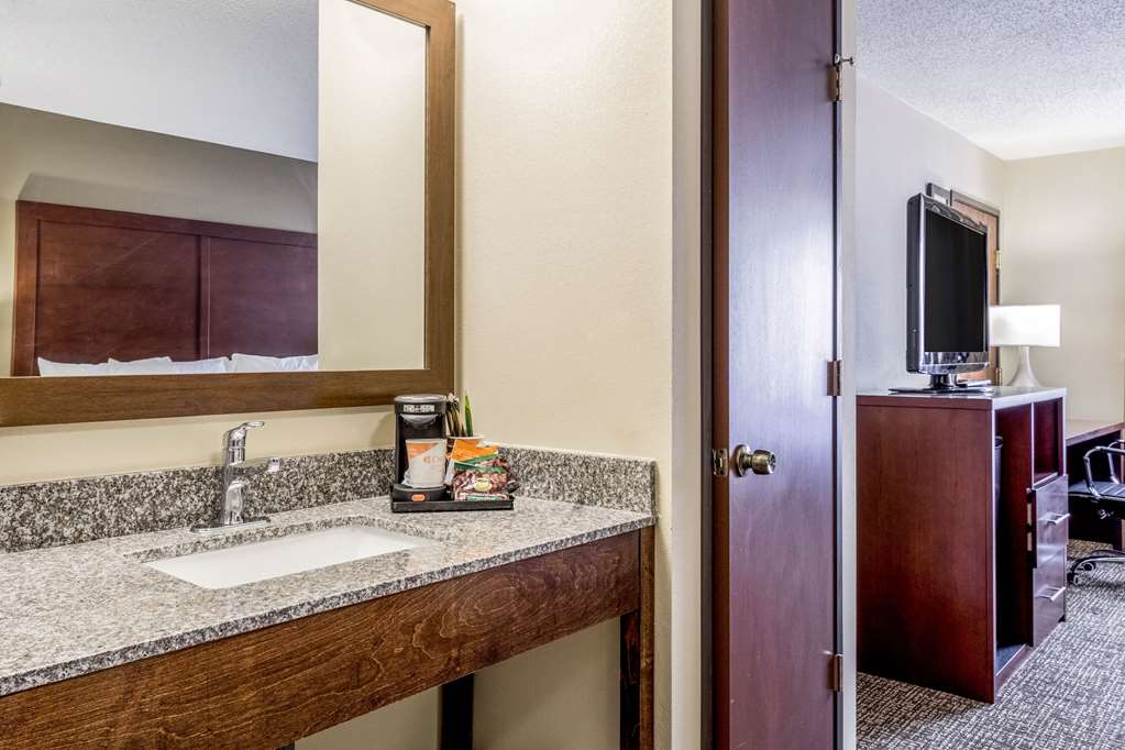 Comfort Inn Norwalk Sandusky - photo 23