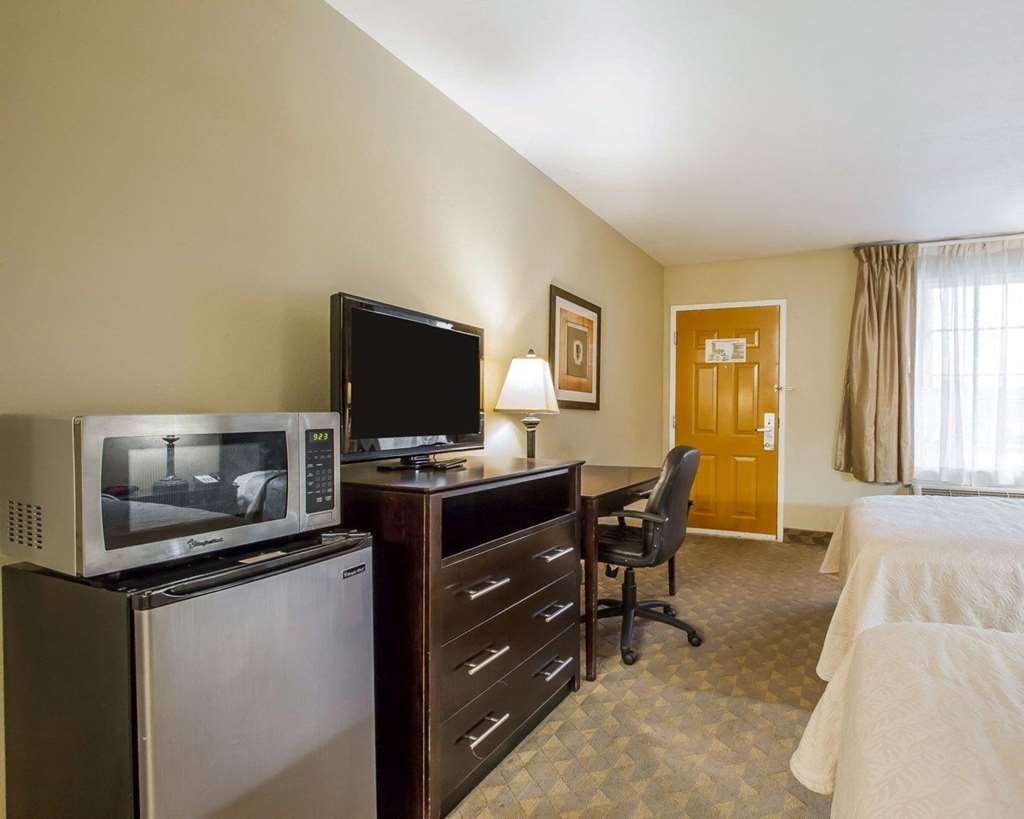 Quality Inn & Suites Greenville I 65 - photo 13