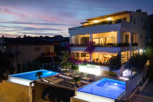 Villa Gg — 4-Star Luxury Hotel in Podstrana, Croatia