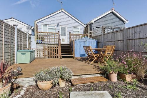 28 Marsh Road - last minute hotel in Gurnard
